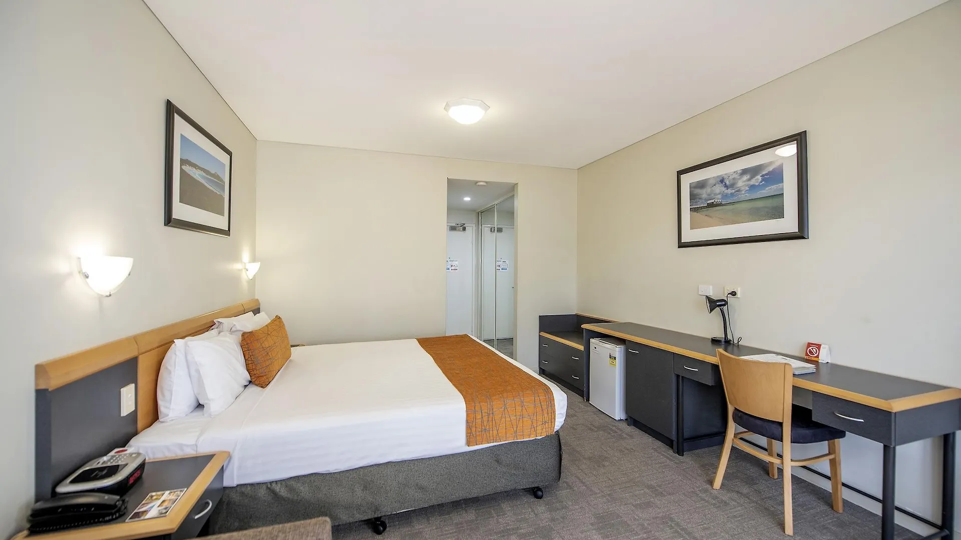 Quality Resort Sorrento Beach Perth 4*,